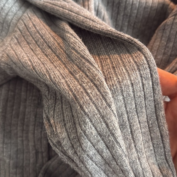 Relaxed Rib Button Front Cardigan - Picture 3 of 4